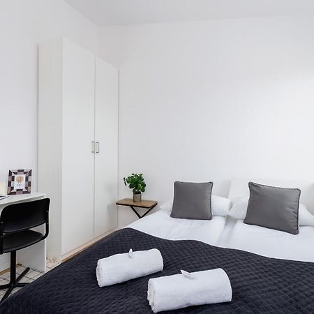 Radziwillowska Apartment Cracow Planty By Noclegi Renters Cracóvia Exterior foto